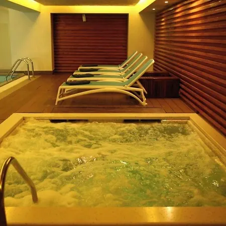 호텔 Palace & Durrës