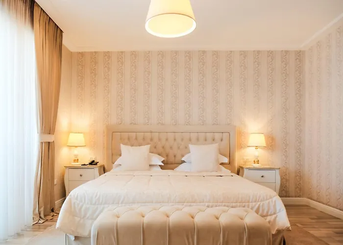 Отель Palace & Дуррес