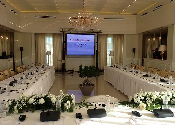 帕拉斯温泉酒店 酒店