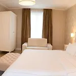 Palace & ホテル 5*