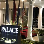 Palace & ホテル 5*