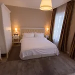 Palace & Hotell 5*