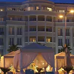 Palace & 5* ドゥラス
