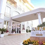 호텔 Palace &