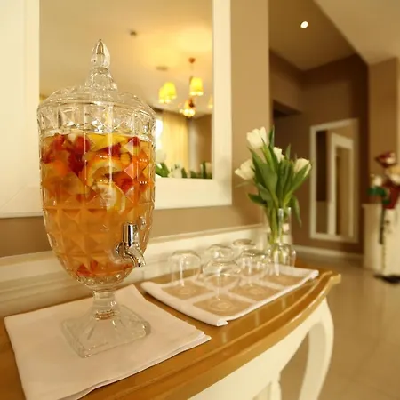Palace & Hotel 5*