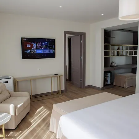Palace & 5* Durres