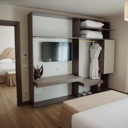 Hotel Palace & 5*