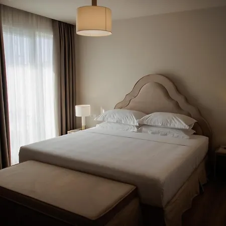 Palace & 5* Durres