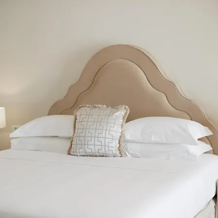 Palace & Hotel 5*