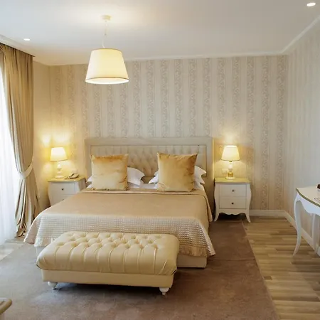 Hotel Palace & 5*