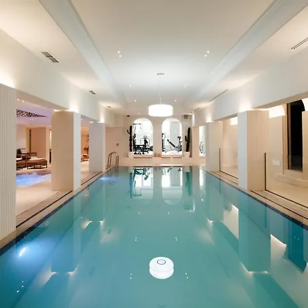 Palace & 5* Durres