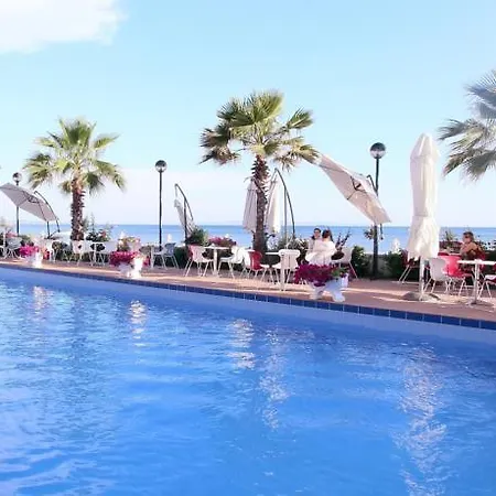 Отель Palace & 5*