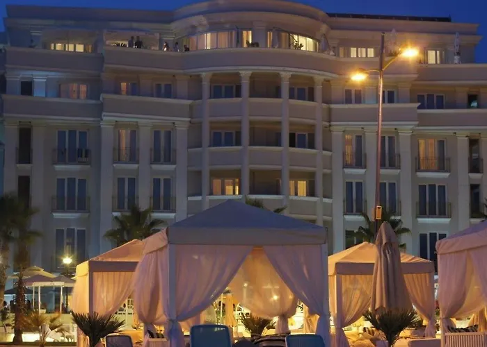 Palace & 5* Durres
