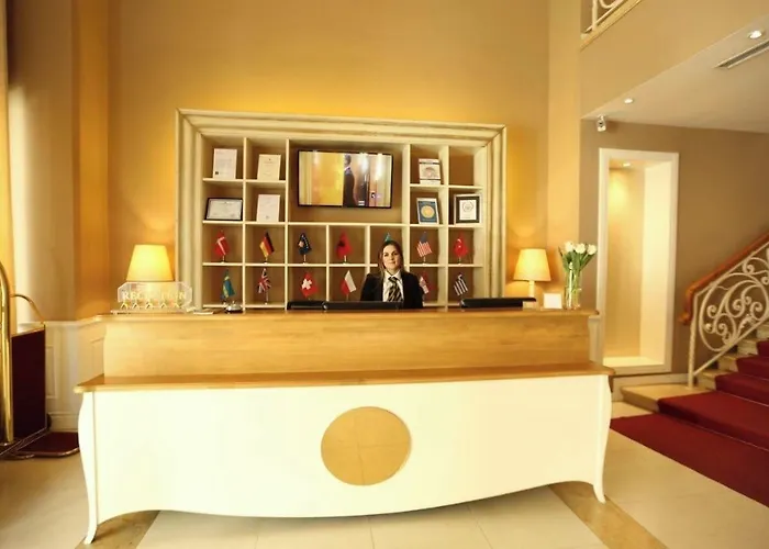 Palace & Hotel 5*